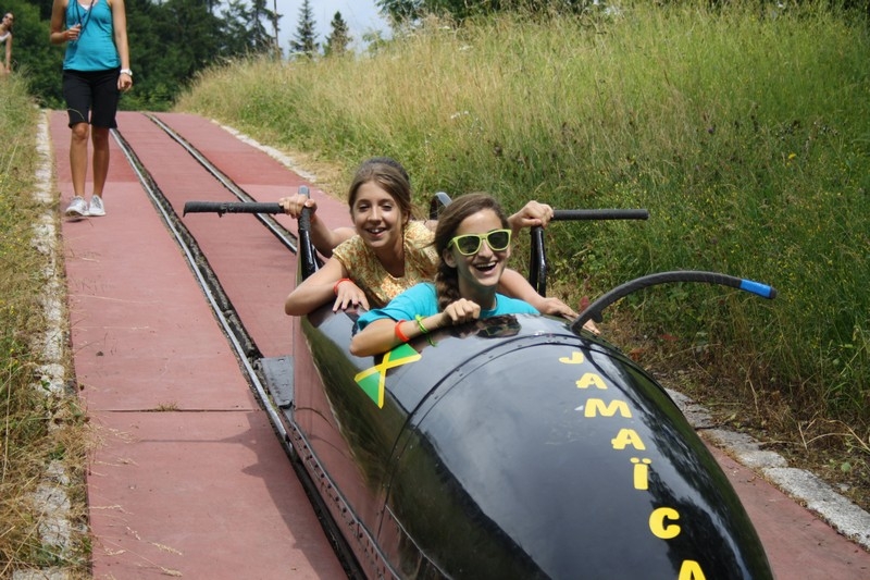 Village Camps International Summer Camp Leysin, Switzerland 2025-08-09 https://www.villagecamps.com/journals_admin/images/698-23-bobsled (6).jpg